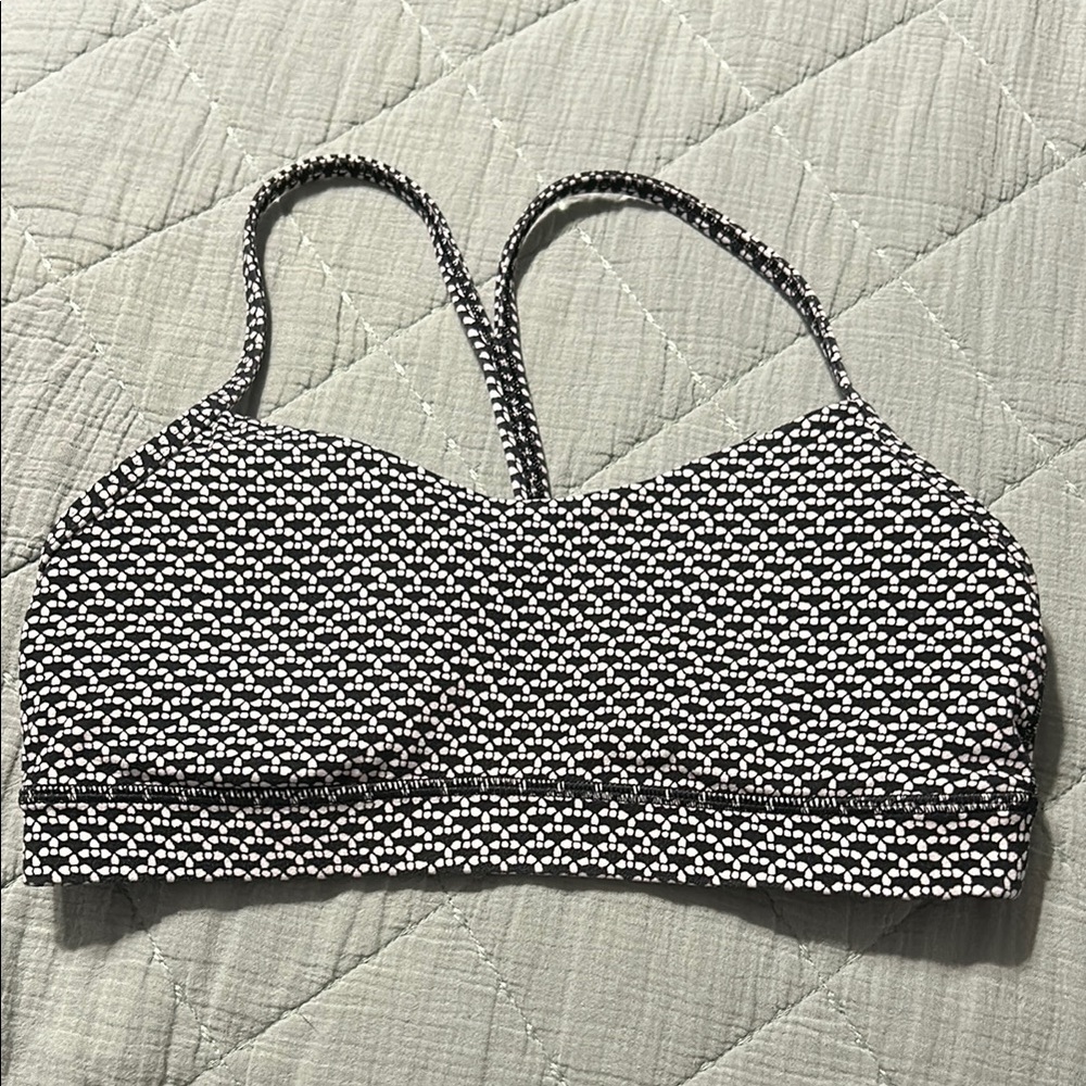 Lululemon Black and White Patterned Sports Bra-size 8